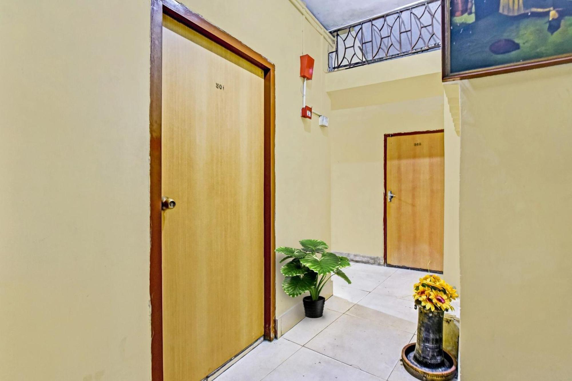 Hotel O Jaapon Kolkata